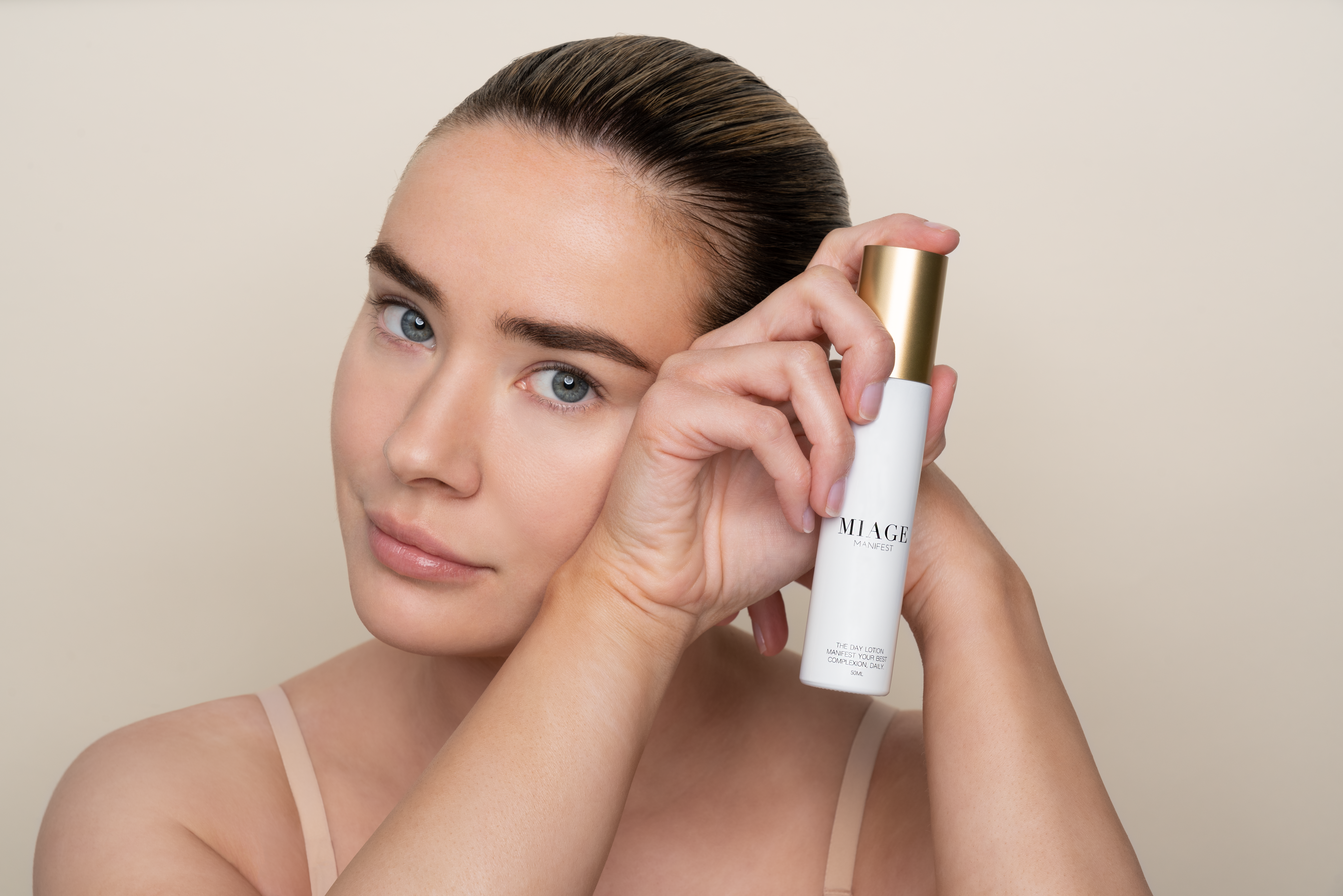 05.08.23 MIAGE MANIFEST LOTION 1242